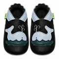 SAYOYO Krabbelschuhe Baby Lauflernschuhe für Kleinkinder Weiche Leder mit Rutschfester Sohle Lederschuhe Jungen Mädchen Babyhausschuhe, 12-18 Monate, Schwarz Wal